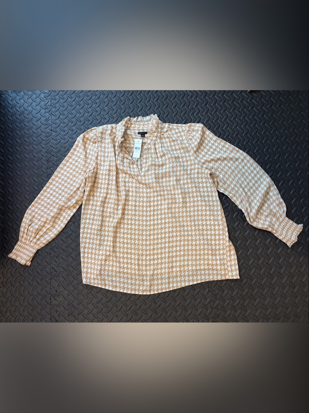 Ann Taylor Beige and White Houndstooth Blouse